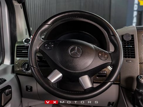 Used 2017 Mercedes-Benz Sprinter 3500 image 27