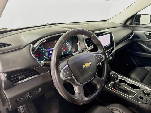 Used 2021 Chevrolet Traverse Premier w/ Redline Edition FWD image 9