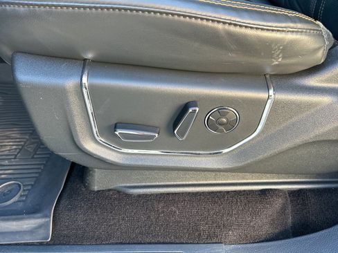 Used 2022 Ford Expedition Max Platinum image 15