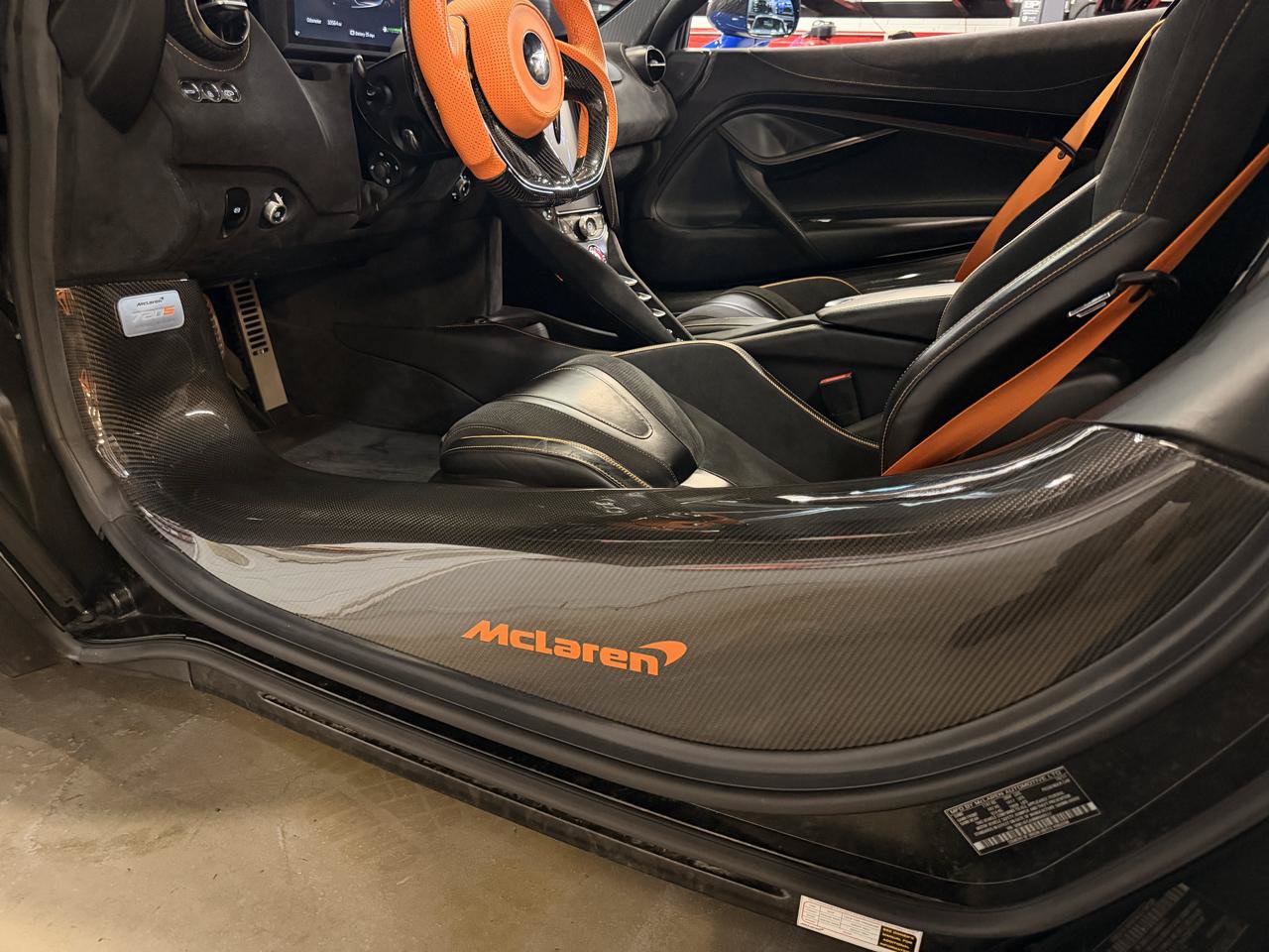 Used 2022 McLaren 720S Performance RWD image 26