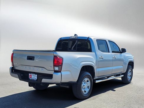 Used 2021 Toyota Tacoma SR AWD/4WD image 5