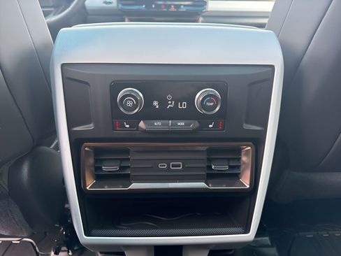 Used 2024 GMC Hummer EV 2X AWD/4WD image 15