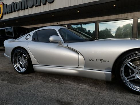Used 1999 Dodge Viper GTS image 91