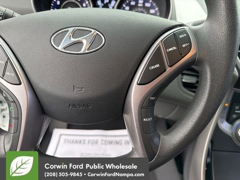 Used 2013 Hyundai Elantra GLS w/ Preferred Pkg image 15