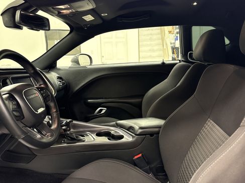 Used 2018 Dodge Challenger T/A image 5