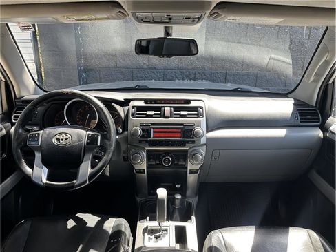 Used 2011 Toyota 4Runner SR5 w/ Premium Pkg w/Leather AWD/4WD image 19