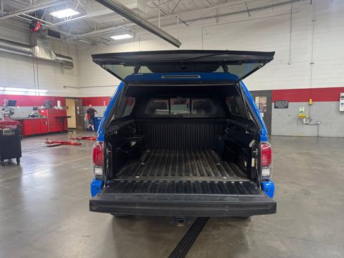 Used 2019 Toyota Tacoma TRD Pro AWD/4WD image 34