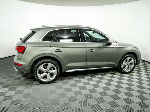 Used 2023 Audi Q5 2.0T Premium Plus w/ Premium Plus Package AWD/4WD image 2