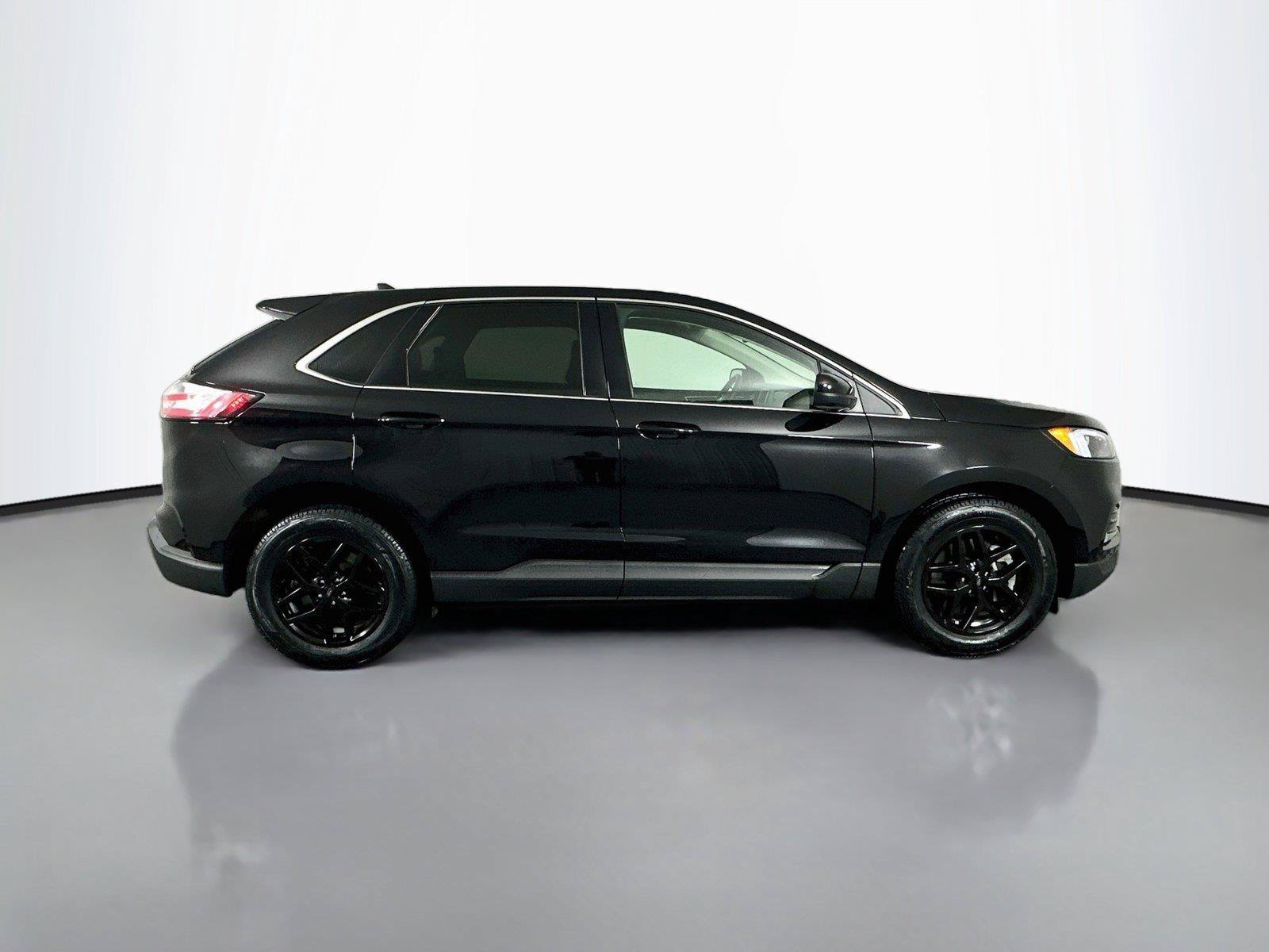 Used 2024 Ford Edge SEL w/ Convenience Package AWD/4WD image 17