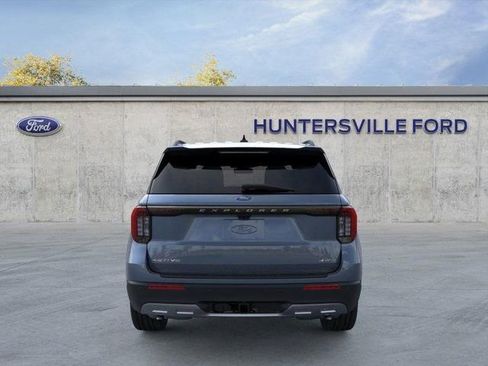 New 2026 Ford Explorer Active w/ Active Comfort Package image 5