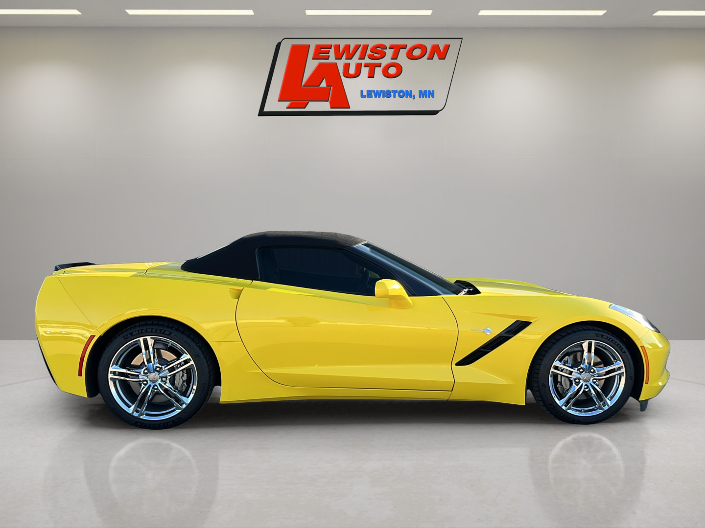 Certified 2016 Chevrolet Corvette Stingray Convertible w/ 2LT Preferred Equipment Group RWD image 13