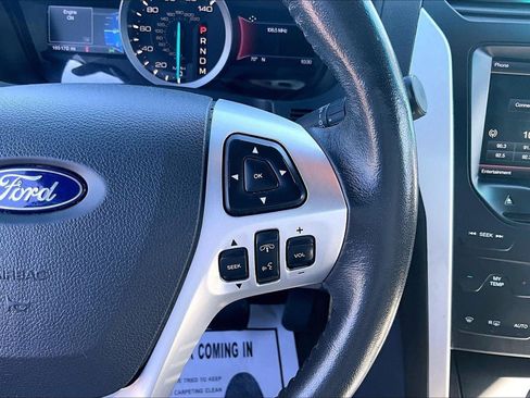 Used 2014 Ford Explorer XLT w/ Equipment Group 202A image 12