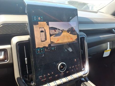 New 2026 GMC Yukon XL AT4 image 22