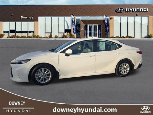 Used 2025 Toyota Camry LE FWD image 2