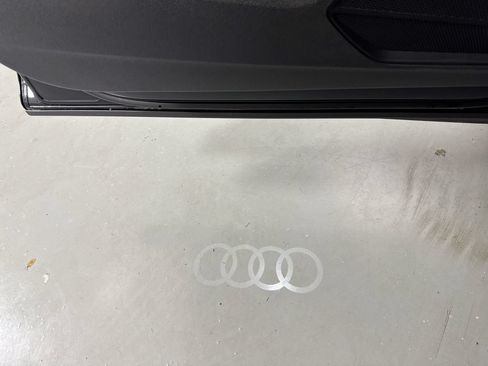 Used 2025 Audi Q3 2.0T Premium w/ Convenience Package AWD/4WD image 11