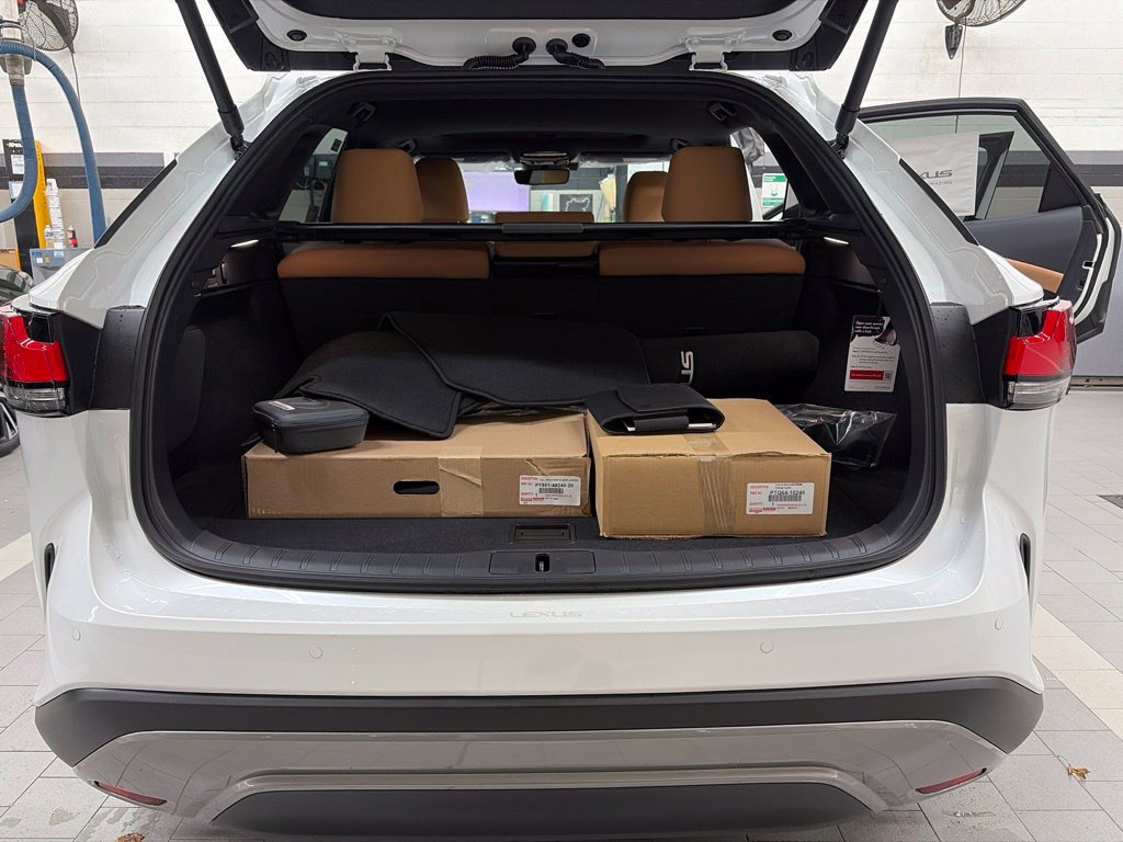 New 2026 Lexus RX 450h AWD w/ Convenience Package image 13