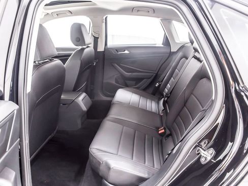 Used 2024 Volkswagen Jetta SE FWD image 30