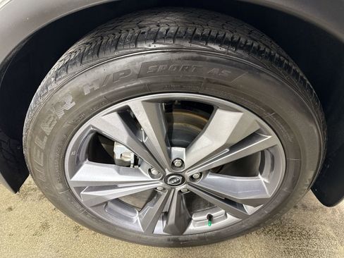 Certified 2024 Nissan Murano Platinum w/ Cargo Package image 6