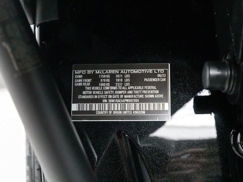 Used 2023 McLaren Artura image 16