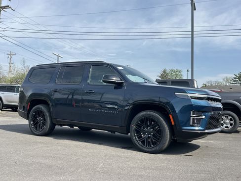 New 2026 Jeep Grand Wagoneer Limited AWD/4WD image 19