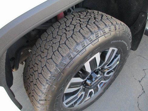 Used 2016 GMC Sierra 3500 Denali w/ Duramax Plus Package image 12