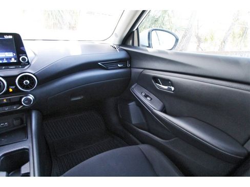 Used 2024 Nissan Sentra SV image 10