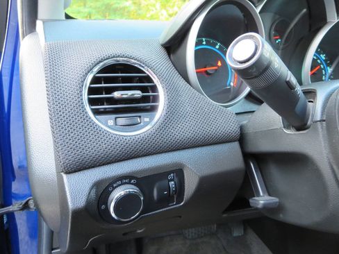 Used 2012 Chevrolet Cruze LT FWD image 22