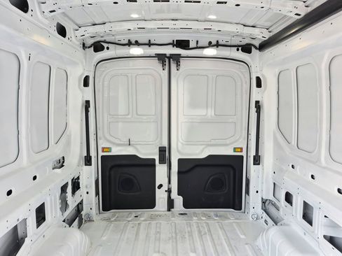 Used 2022 Ford Transit 350 Medium Roof RWD image 18