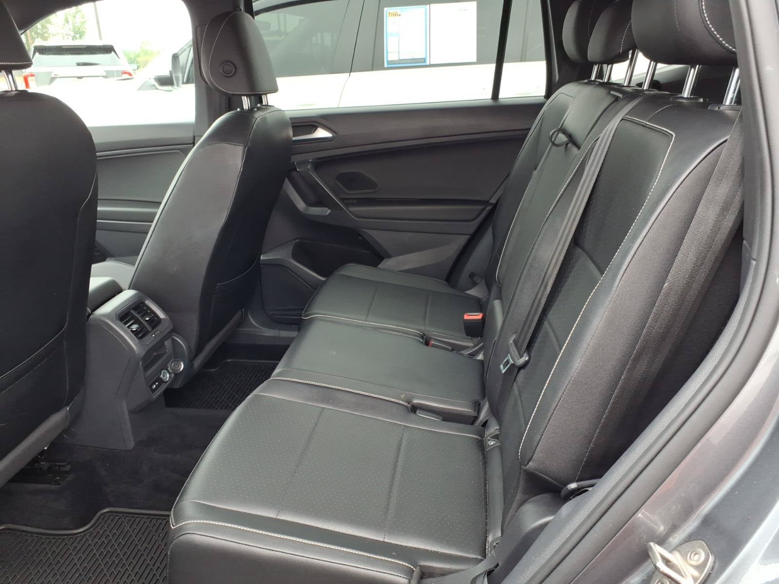 Used 2021 Volkswagen Tiguan SE R-Line AWD/4WD image 11