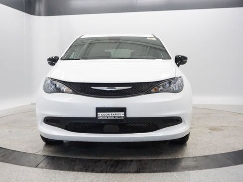 New 2026 Chrysler Voyager LX FWD image 14