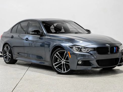 Used 2018 BMW 340i Sedan image 4