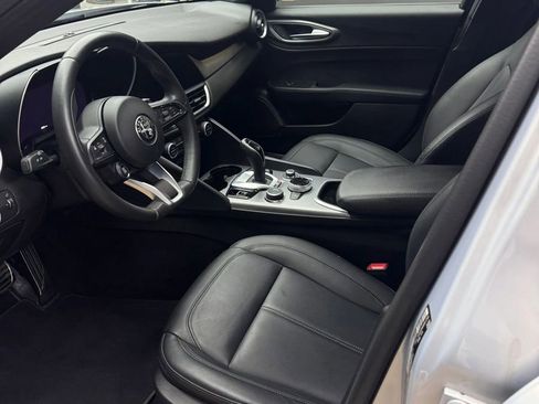 Used 2024 Alfa Romeo Giulia Ti image 4
