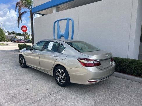 Used 2017 Honda Accord LX image 6