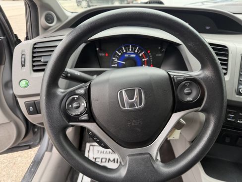 Used 2012 Honda Civic Hybrid Sedan image 8