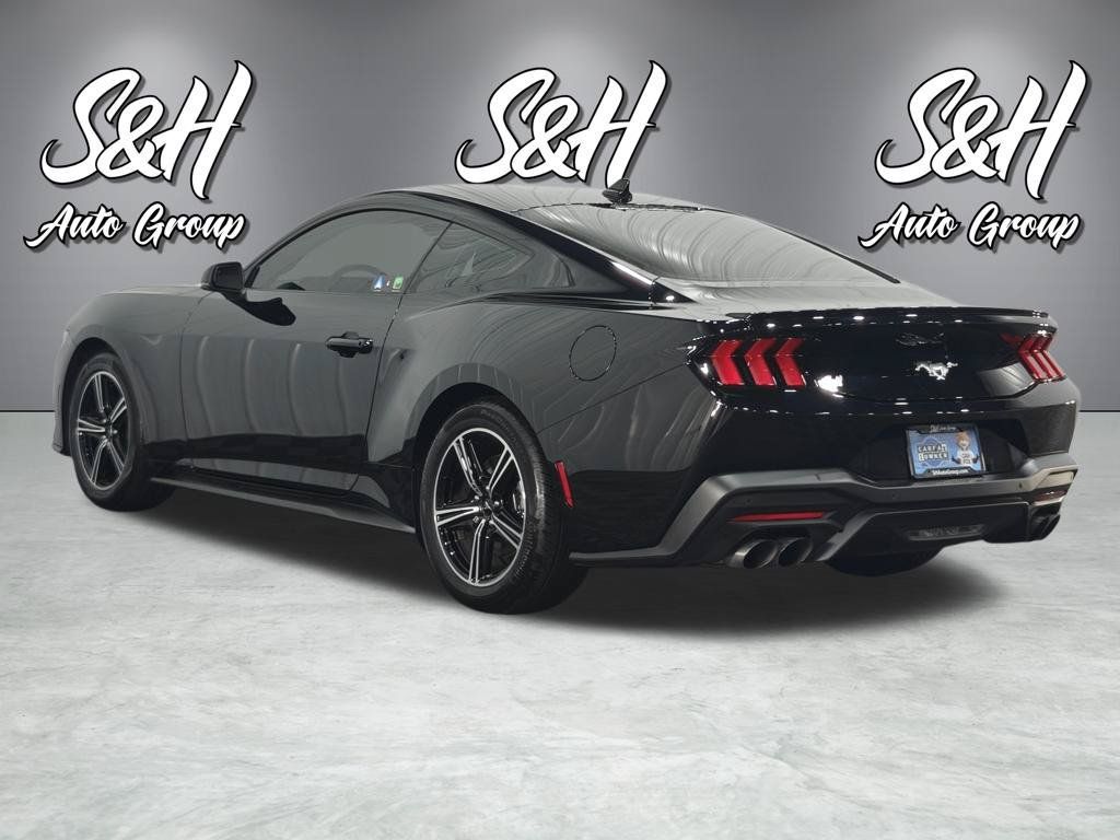 Used 2025 Ford Mustang Premium RWD image 18