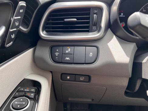 Used 2020 Kia Sorento SX AWD/4WD image 13