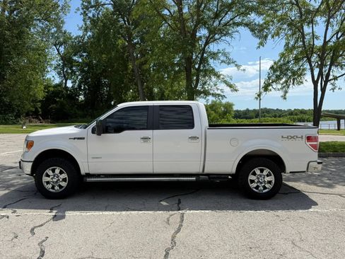 Used 2011 Ford F150 Lariat w/ Lariat Chrome Pkg AWD/4WD image 9