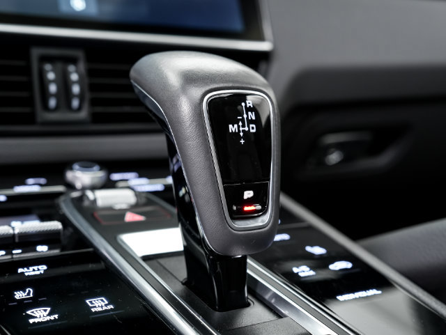 Certified 2020 Porsche Cayenne AWD/4WD image 21