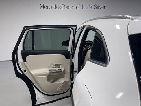 Used 2022 Mercedes-Benz GLA 250 4MATIC image 23