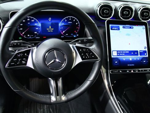 Certified 2025 Mercedes-Benz GLC 300 4MATIC image 6