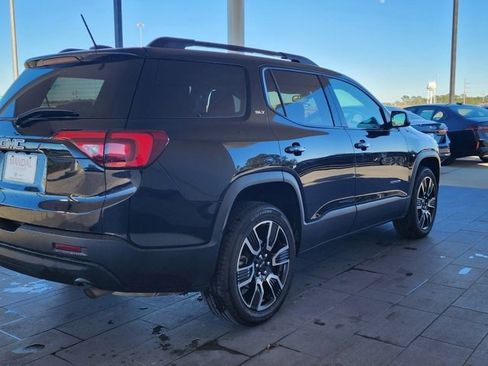 Used 2019 GMC Acadia SLT w/ Black Edition image 6