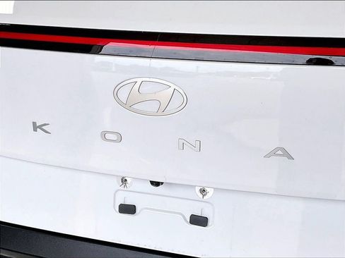 Used 2024 Hyundai Kona SEL AWD/4WD image 28