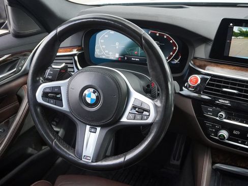 Used 2020 BMW M550i xDrive w/ Premium Package AWD/4WD image 28