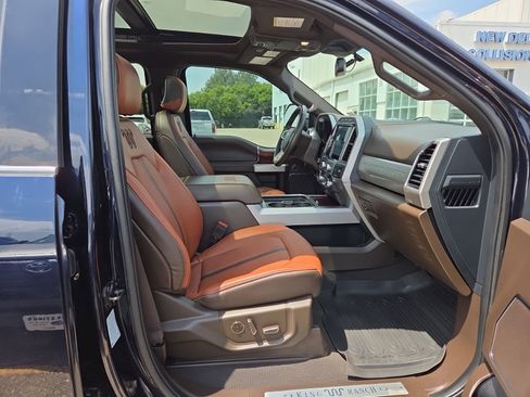 Used 2022 Ford F250 King Ranch w/ King Ranch Ultimate Package AWD/4WD image 35
