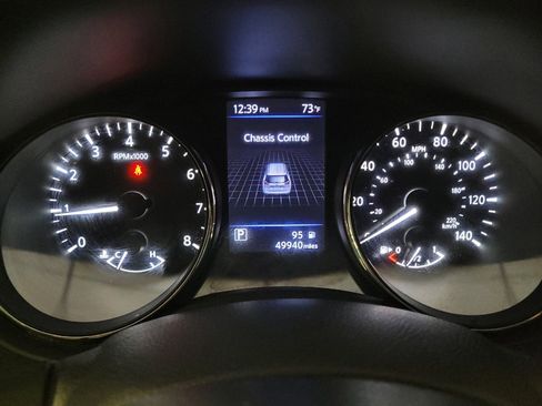 Used 2020 Nissan Rogue S FWD image 23