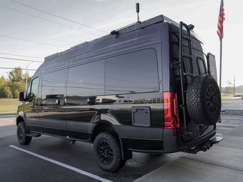 Used 2024 Mercedes-Benz Sprinter 2500 image 6