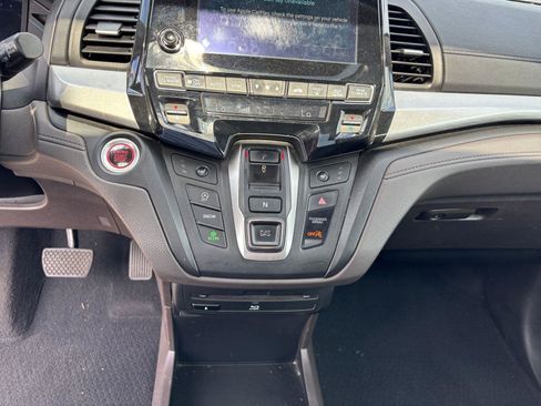 Used 2019 Honda Odyssey Touring image 12
