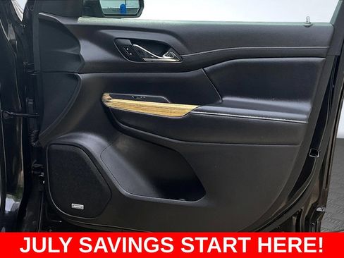 Used 2019 GMC Acadia Denali w/ Technology Package AWD/4WD image 37