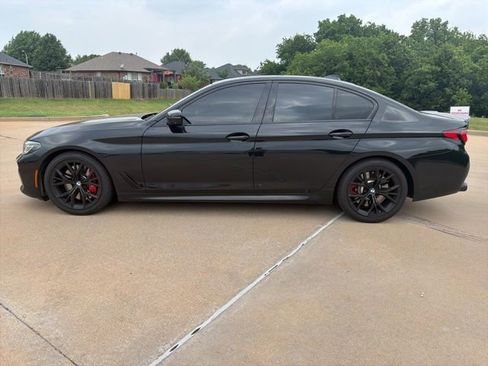Used 2021 BMW M550i xDrive w/ Executive Package AWD/4WD image 2