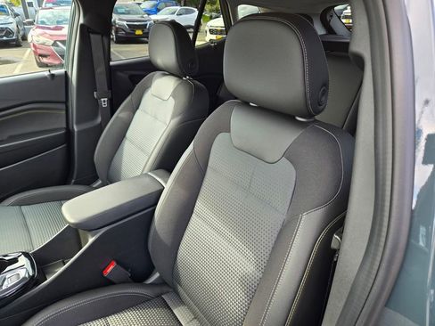 Used 2026 Chevrolet Trax LT w/ Driver Confidence Package image 12